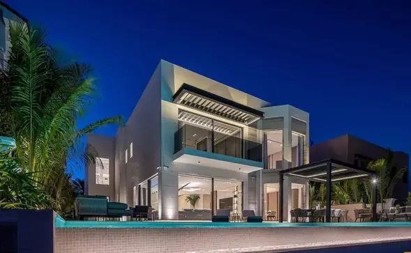 迪拜朱美拉棕榈岛的豪华别墅有多抢手