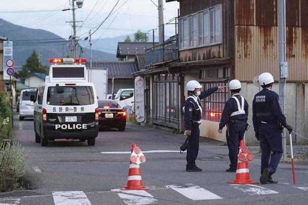 “我想杀就杀”！日本议长儿子捅死2名妇女，开枪打死2名警察