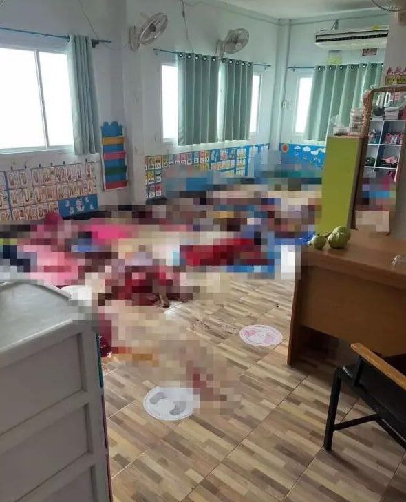 泰国前警察疯狂枪杀30多名幼儿和民众，连自己的妻儿都没放过