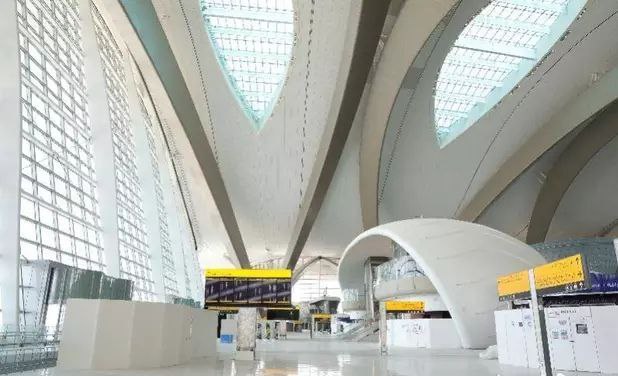 阿联酋阿布扎比国际机场更名为扎耶德国际机场