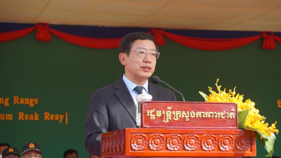 驻柬埔寨大使王文天出席援建宪兵设施开工仪式