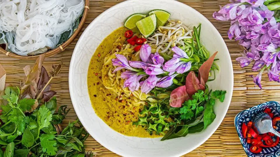 高棉风物｜柬埔寨粿条，米粉界“卷王”