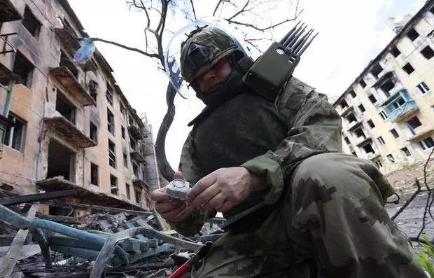 俄罗斯至少12名士兵中毒身亡30人住院